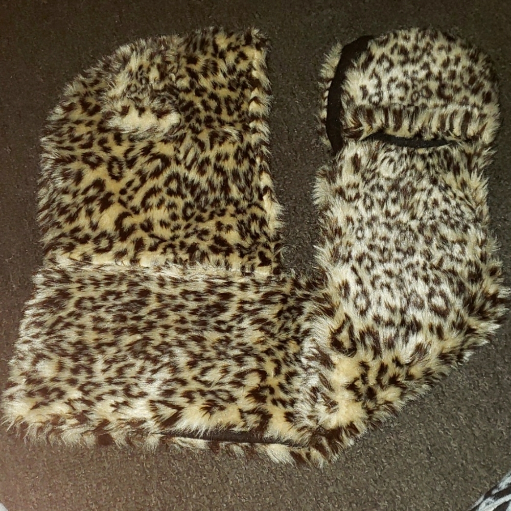 Ladies winter hat